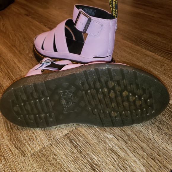 Doc Martens - Picture 3 of 3